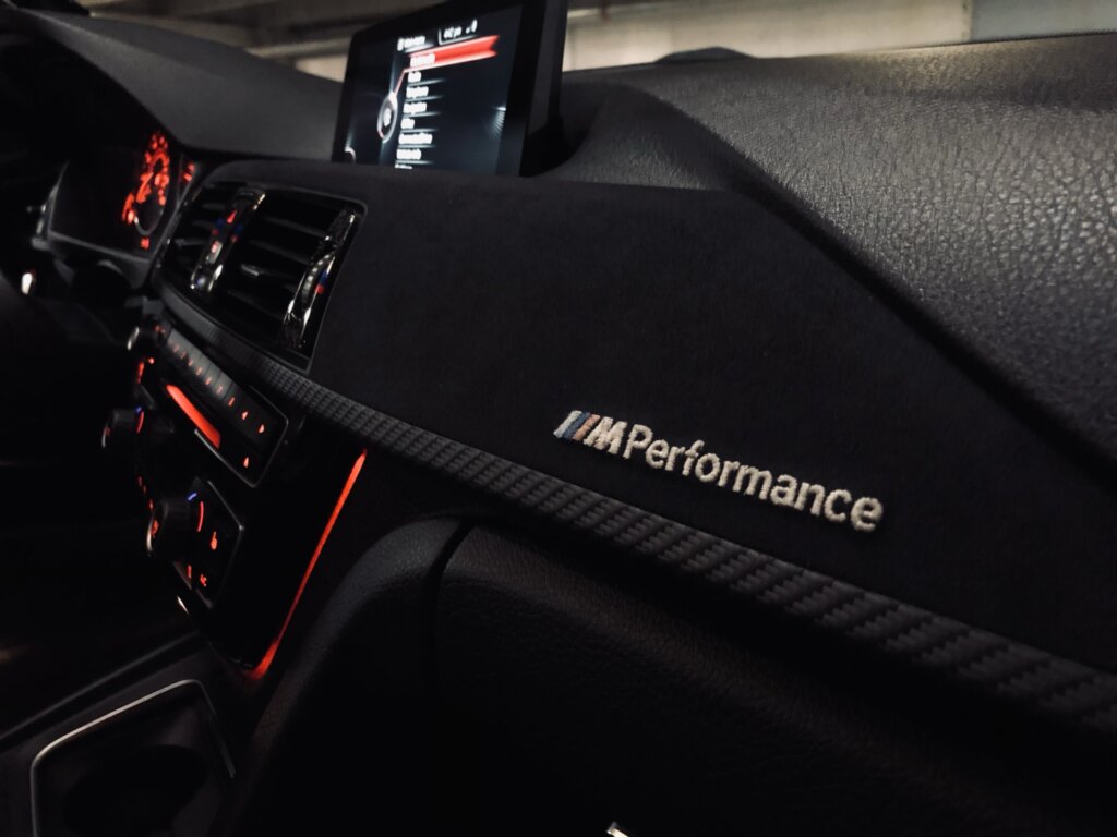 2019 Alpine White BMW 3-series (F30)