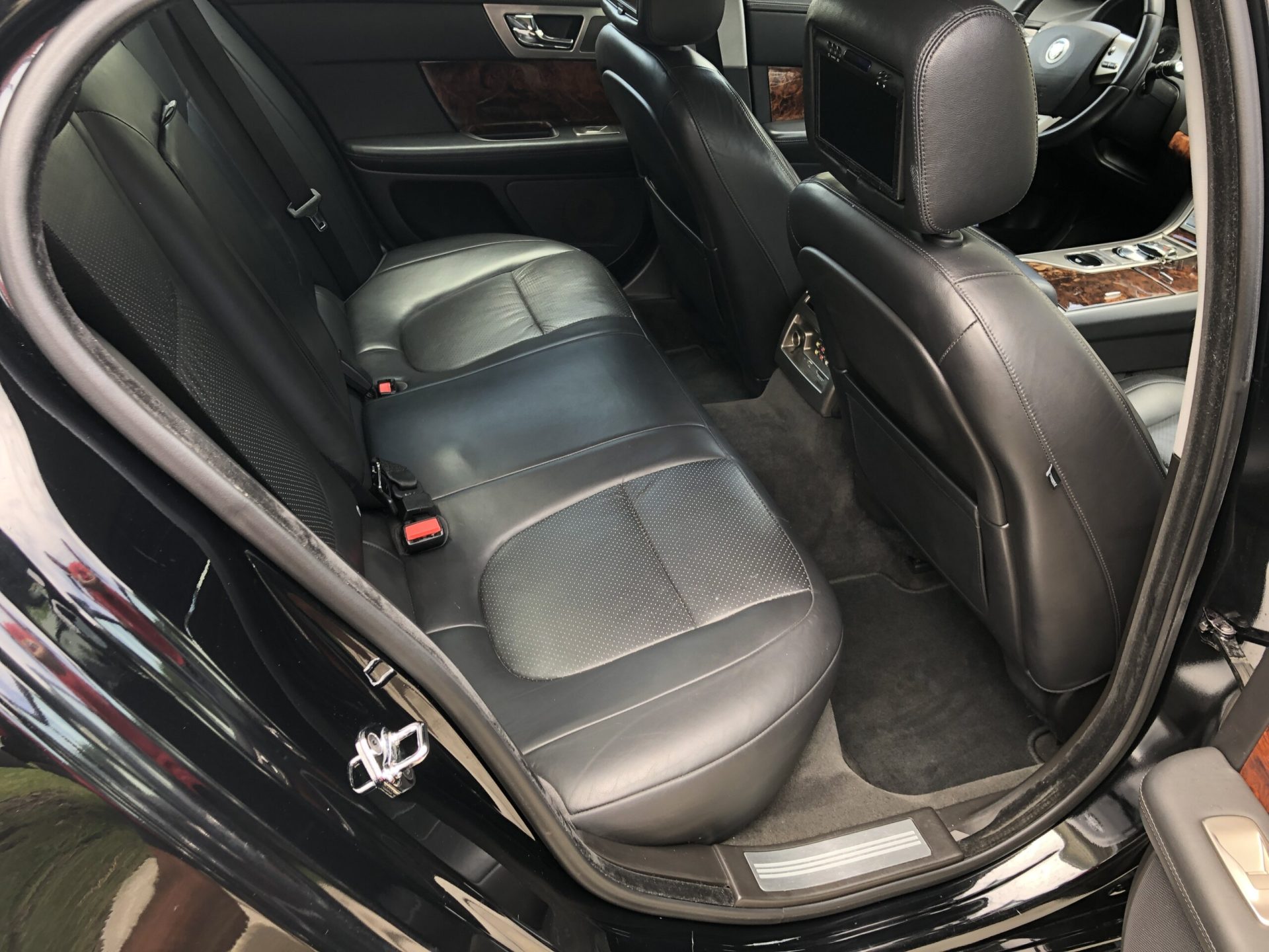 2015 jet black Jaguar XF