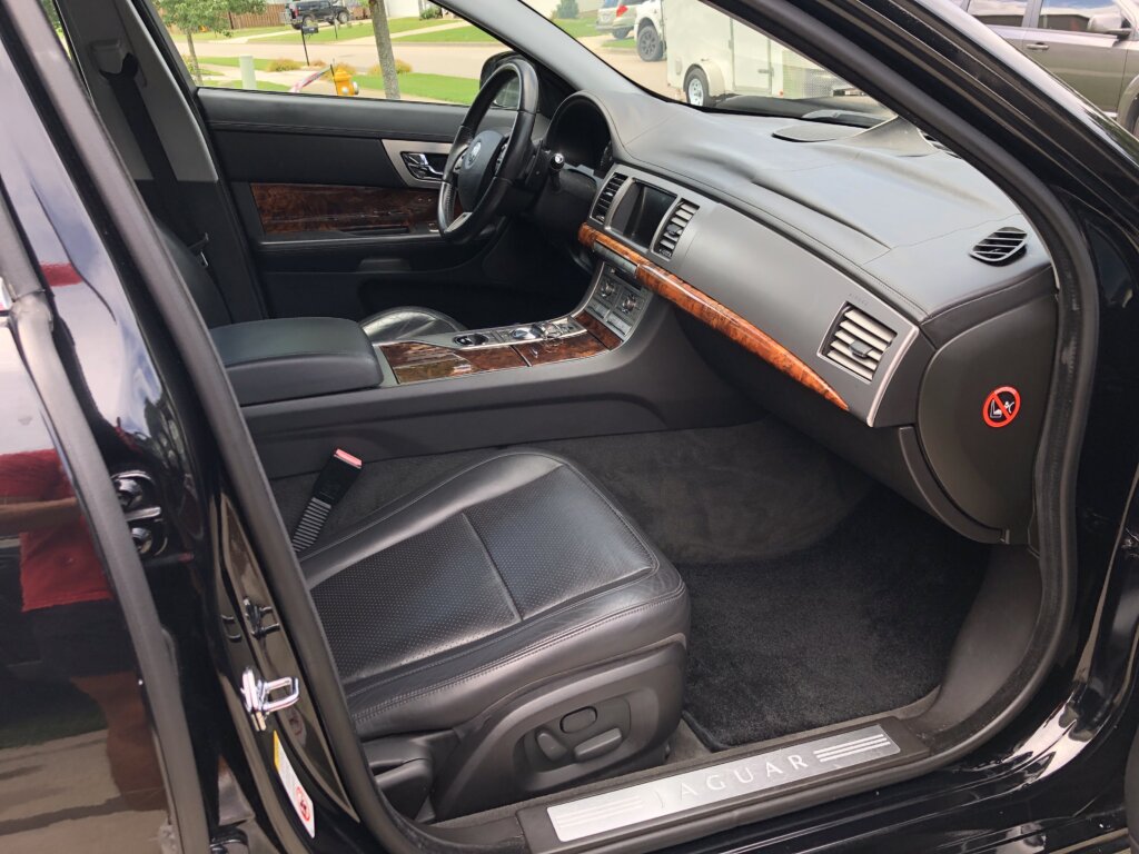 2015 jet black Jaguar XF